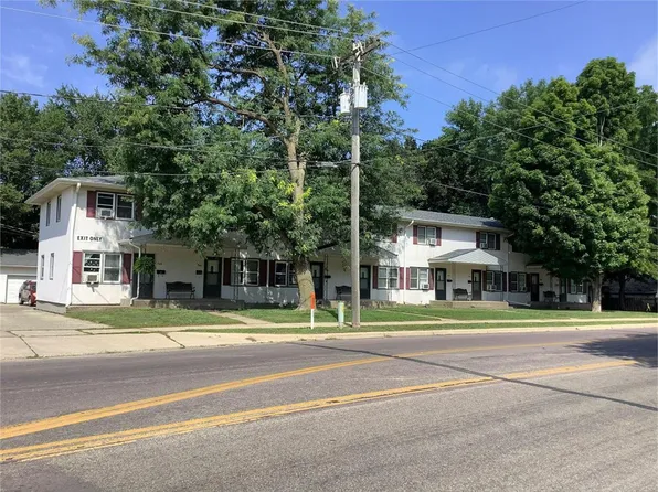 946 Willow St, Faribault, MN 55021