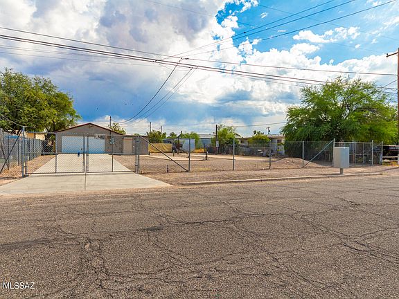 2nd image of 6211 S Southland Blvd