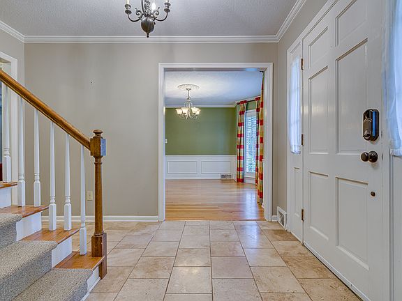 4th image of 2366 Holly Grove Dr