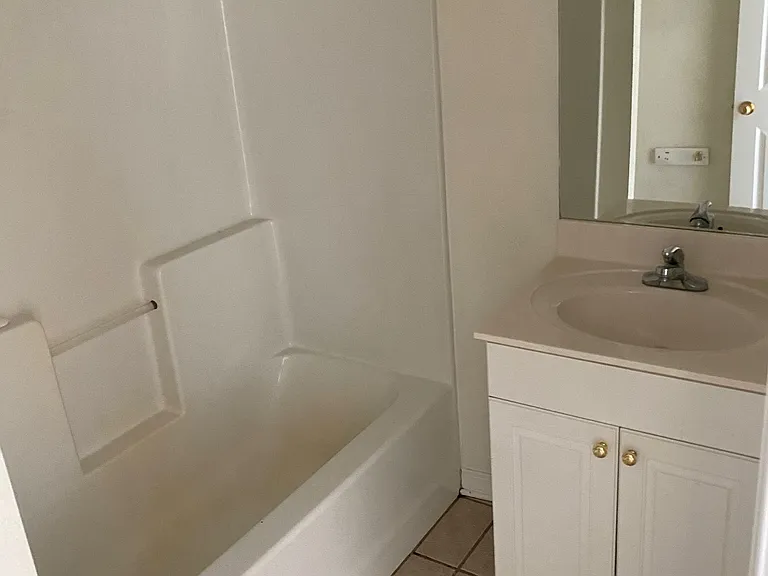652 Kirkcauldy Dr — Photo 7