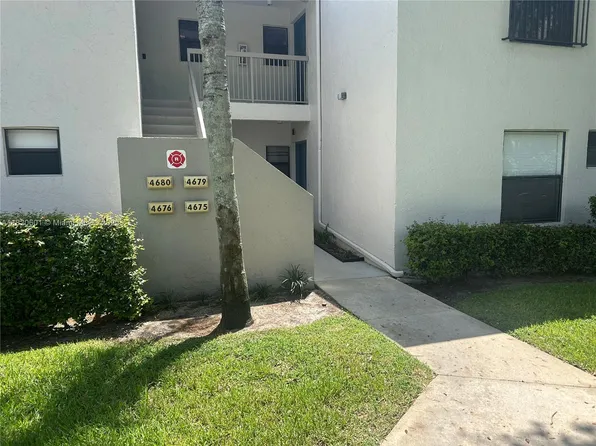 4675 NW 22nd St, Coconut Creek, FL 33063
