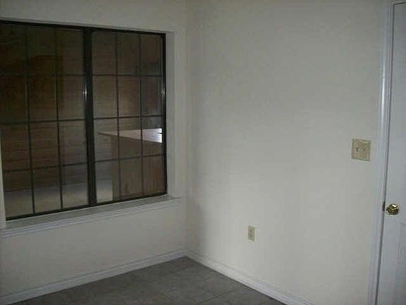 5th image of 161 Lassetter Dr