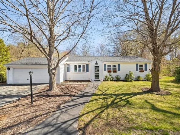 291 Caswell St, Taunton, MA 02780