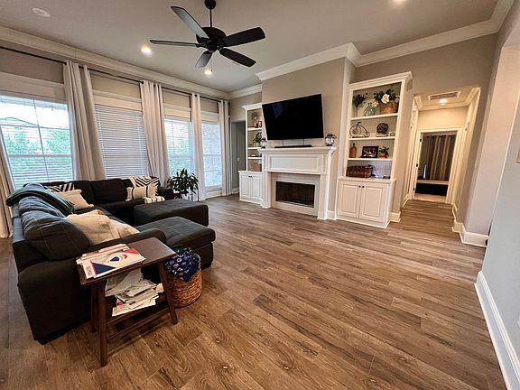 3rd image of 8828 Beau Chene Dr