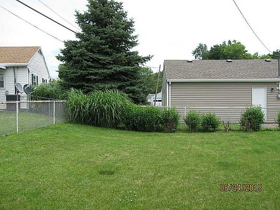 4th image of 2227 S Aragon Ave