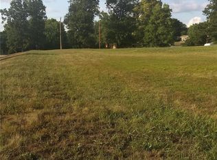 3 Laura Hill Rd, O Fallon, MO 63376