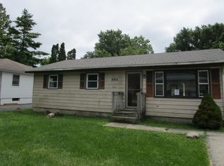 4305 Parkway Ave, McHenry, IL 60050