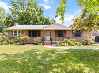 2209 Benhill Dr, Chester, VA 23831