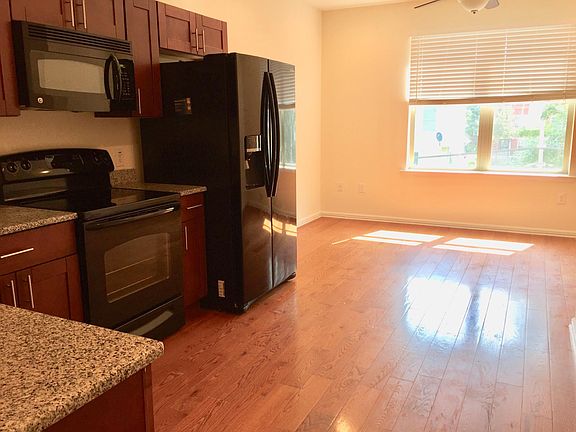 3rd image of 1735 N Gratz St #A