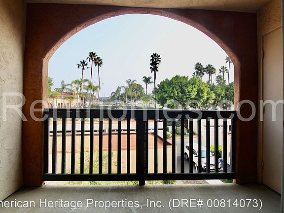 3rd image of 7130 Shoreline Dr #1307