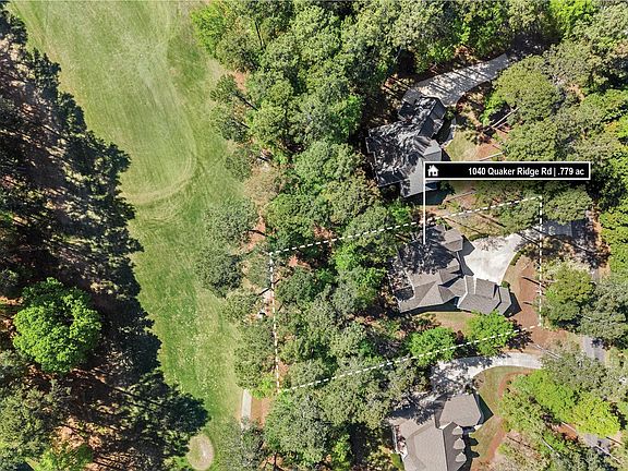 5th image of 1040 Quaker Ridge Rd