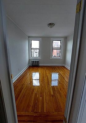 3rd image of 25-81 34th St #5G