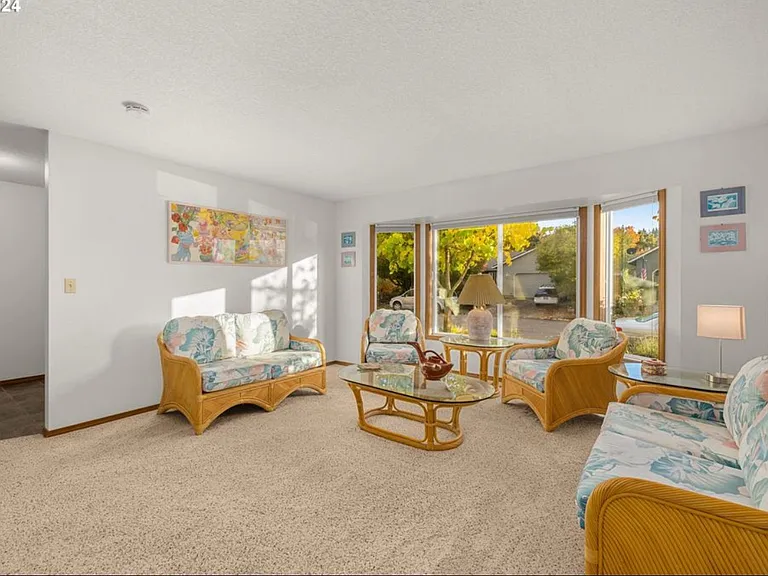 11753 SW Swendon Loop — Photo 2