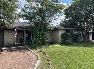 4258 T C Jester Blvd, Houston, TX 77018