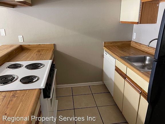 4th image of 2375 Sandpiper St #2375