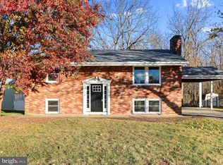 11013 Coventry Ln, Hagerstown, MD
