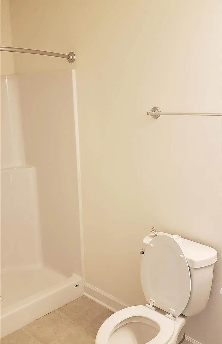 1 bed, 1.0 bath, 585 sqft, $1,400 — Photo 2