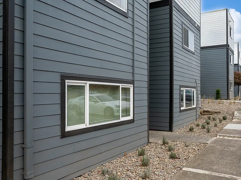 The Modern at Canyon Creek — Photo 15