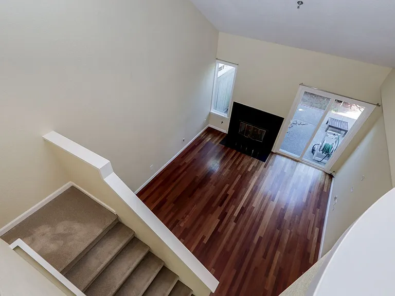 216 Greenview Dr — Photo 23