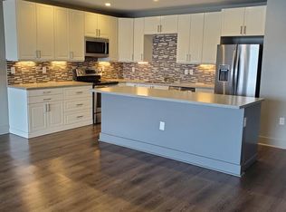 108 1st Ave SE #320, Minot, ND 58701