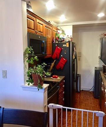 5th image of 81 Lorraine Ter APT 341