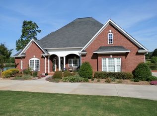 418 Crepe Myrtle Dr, Greer, SC 29651