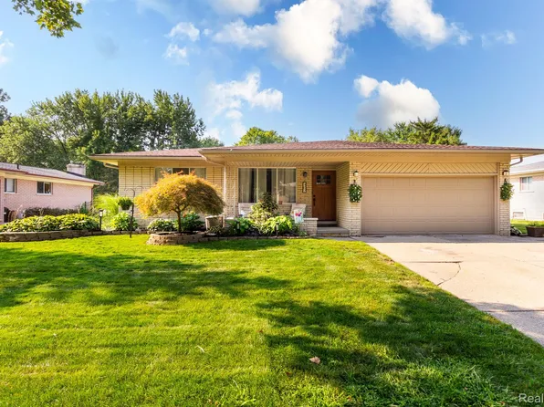 1586 Hamman Dr, Troy, MI 48085