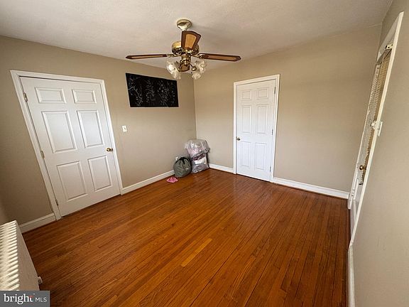 3rd image of 2843 Cherry St