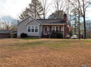 14901 Blue Rock Dr, Chester, VA 23836