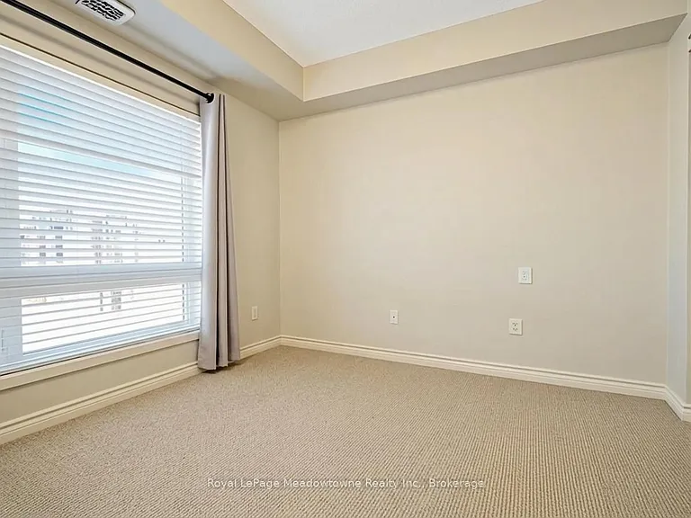 43 Goodwin Dr #307 — Photo 28