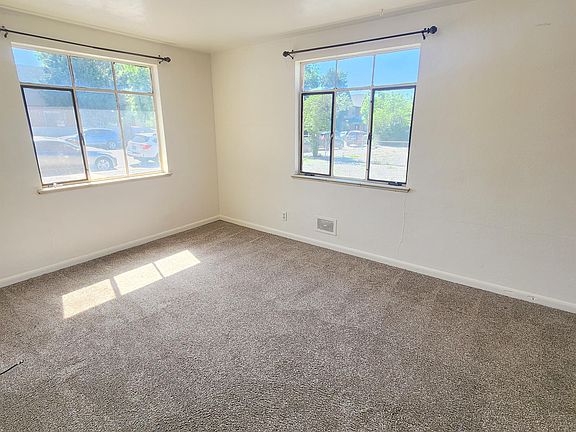 4th image of 2347 S Race St #2347