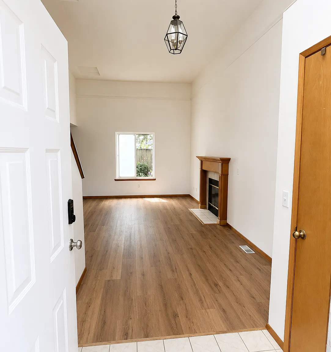 3 bed, 1598 sqft, $3,320 — Photo 3