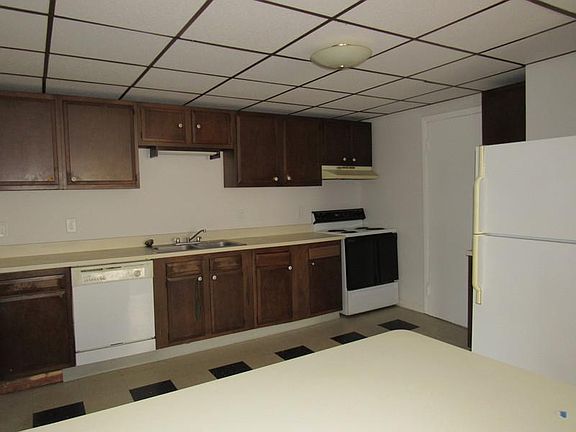 3rd image of 77 Eagle St APT 1