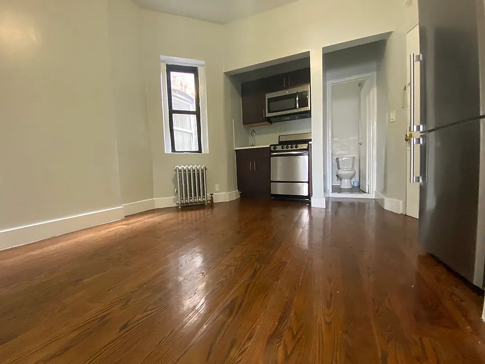 2nd image of 1883 Amsterdam Ave APT 5C