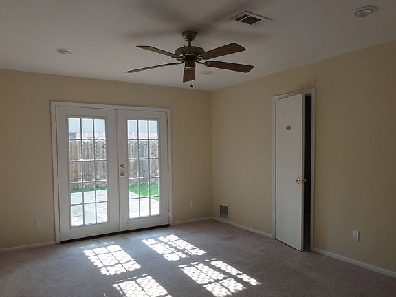 3rd image of 16010 Echo Hill Dr