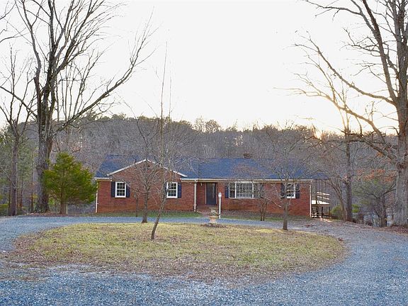 3rd image of 128 Eubank Cir