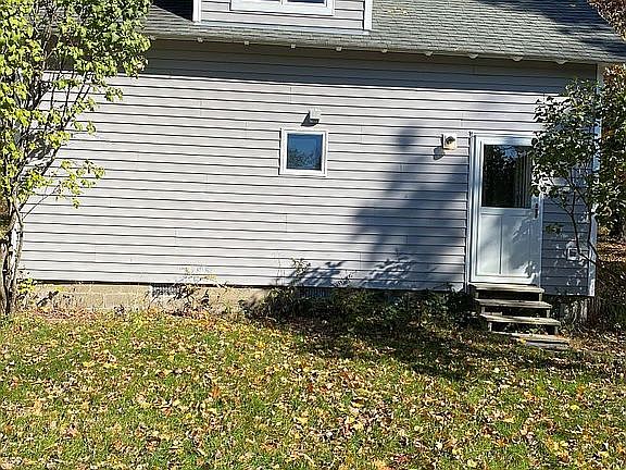 2nd image of 861 Snydertown Rd