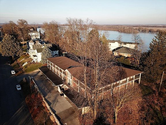Arial picture of Shalmar