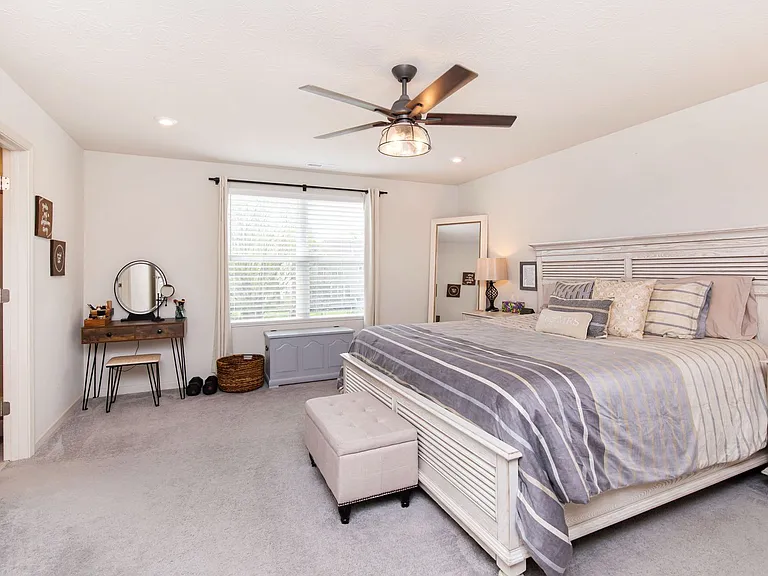 6787 Oakcrest Dr — Photo 47