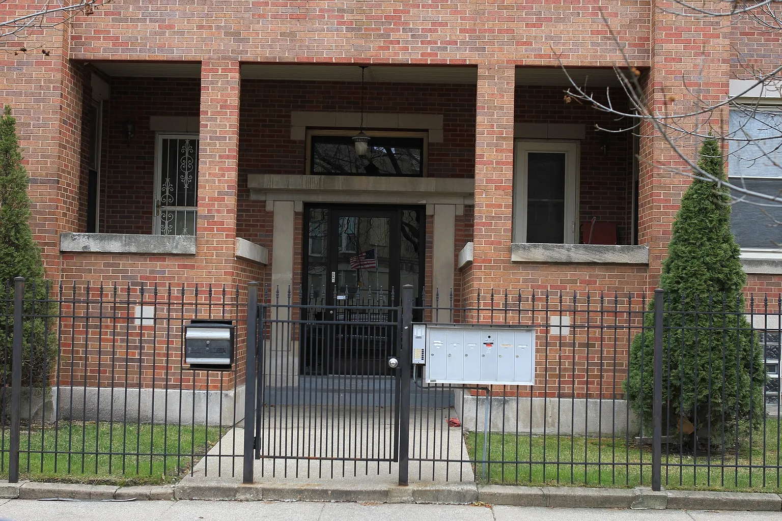 5737 S Michigan Ave Unit 3N photo 1