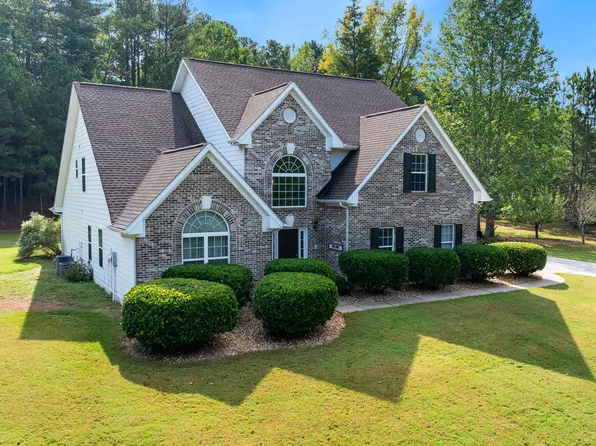 47 Kendall St, Newnan, GA 30263