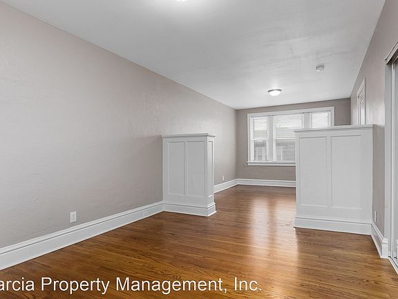 5th image of 3921 Hereford St #2N