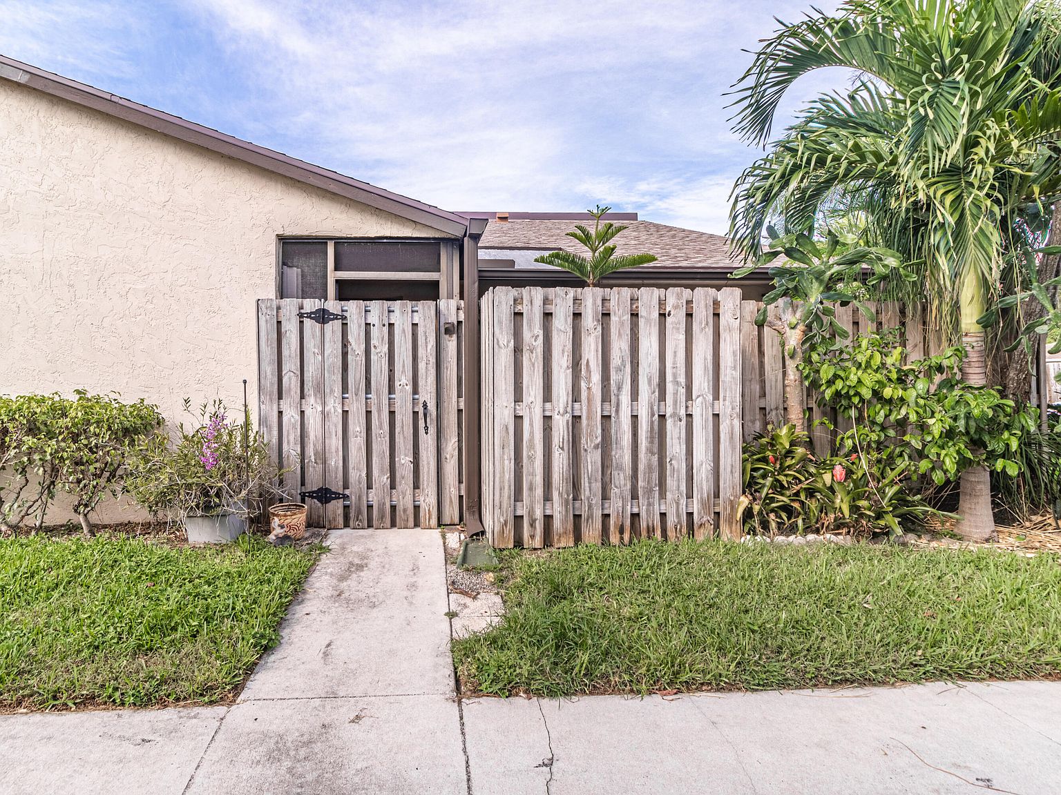 3804 Waterview Cir, Palm Springs, FL 33461 Zillow