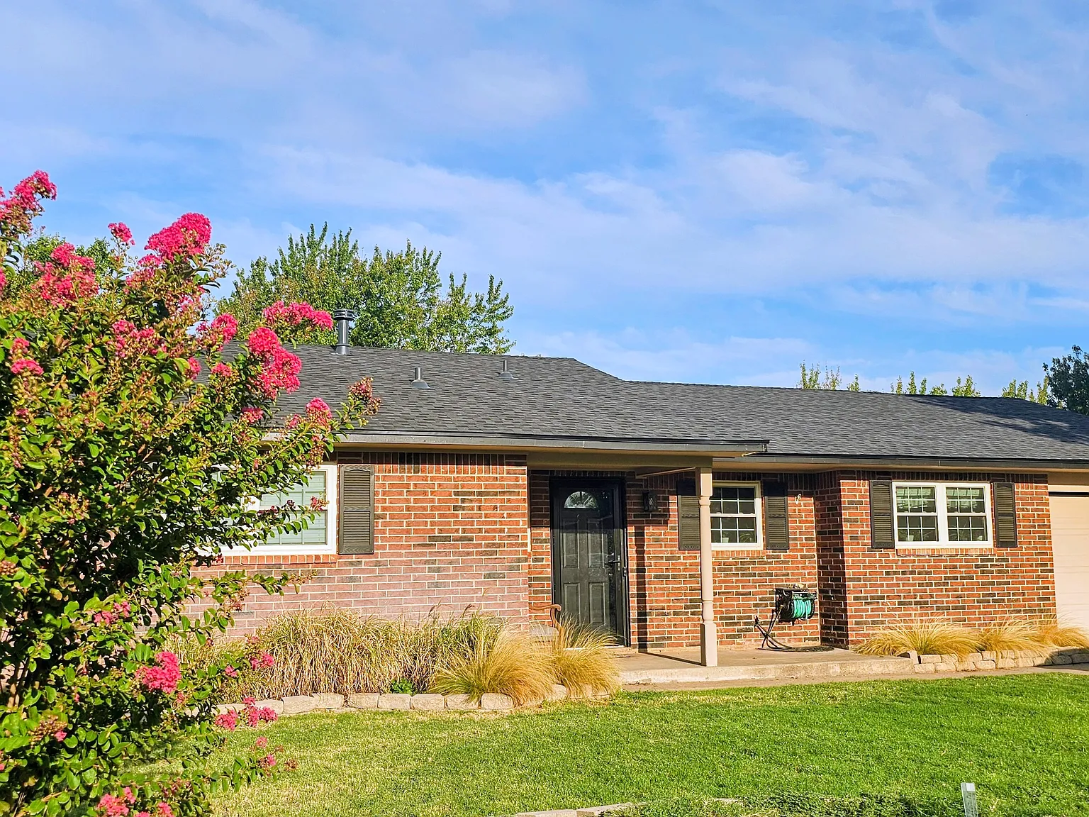 4 bed, 2062 sqft, $1,750 — Photo 1