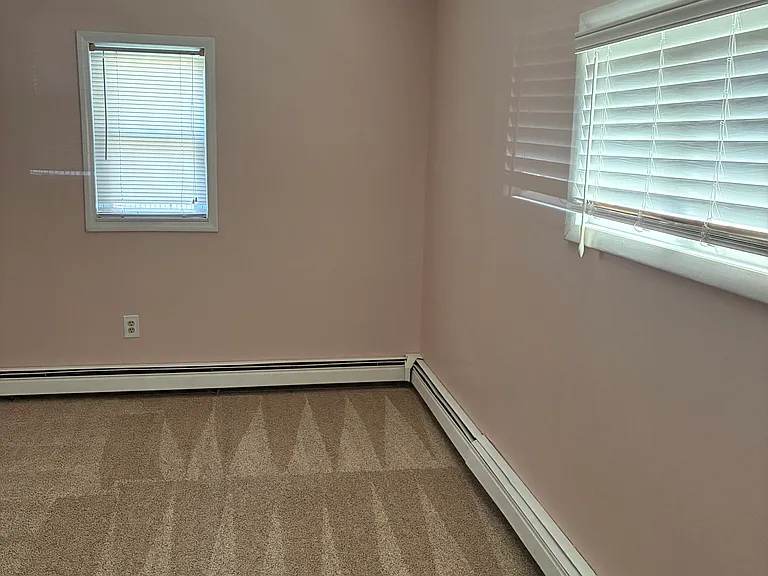 276 Summit Ave — Photo 21