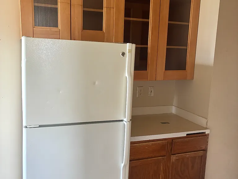 110 E 4th St #110 — Photo 4