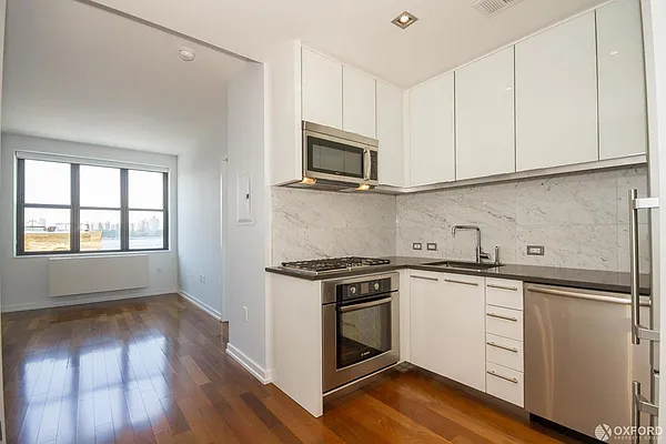 Rented by Oxford Property Group | media 11