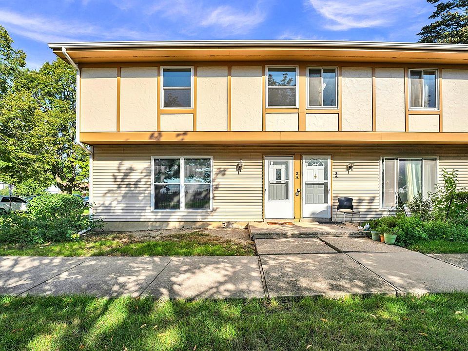 1st image of 2 Fernwood Dr #2A