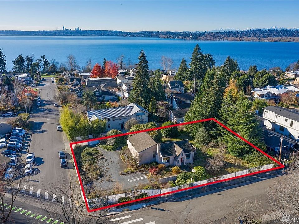 1st image of 207 8th Ave W