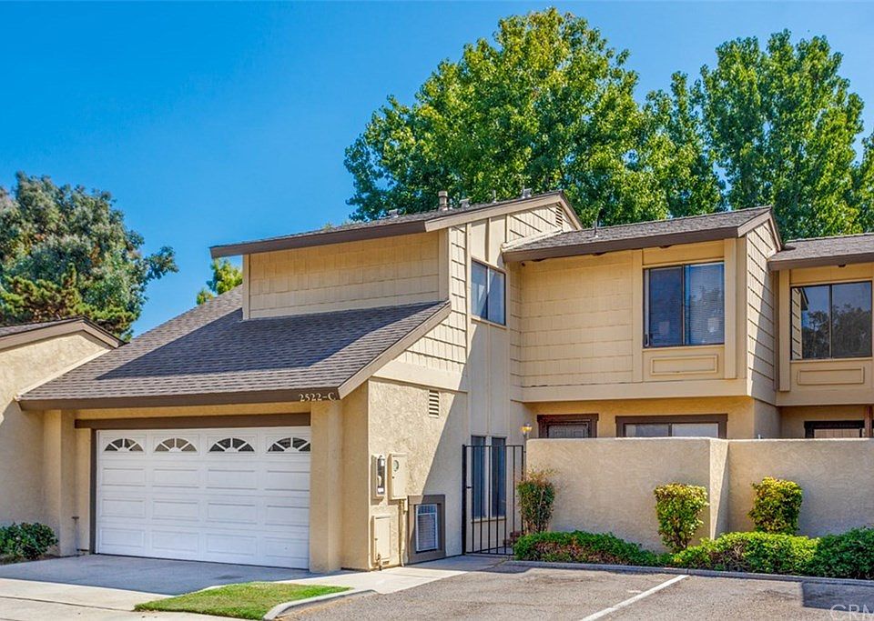 1st image of 2522 N Tustin Ave #62